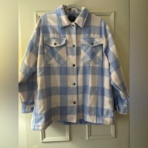Blue and Cream Plaid Button-Up Shirt Jacket Size Large.   BNWT